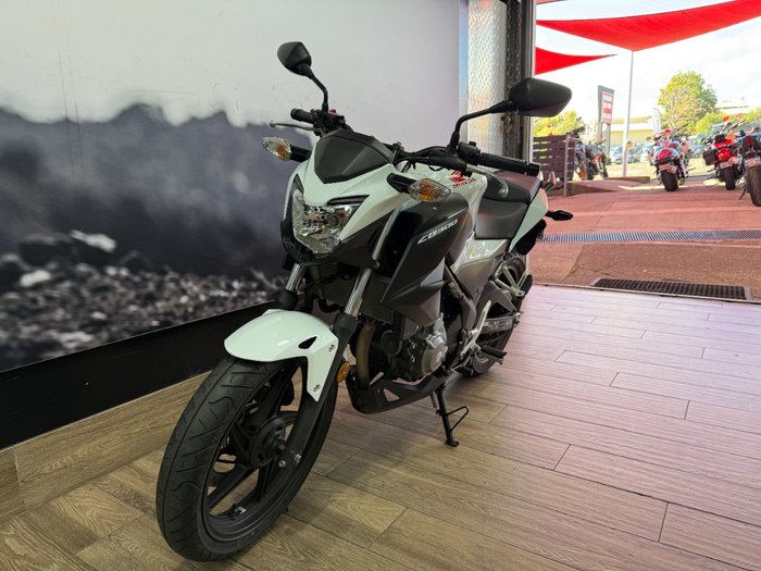 2015 Honda CB300FA (ABS) WHITE