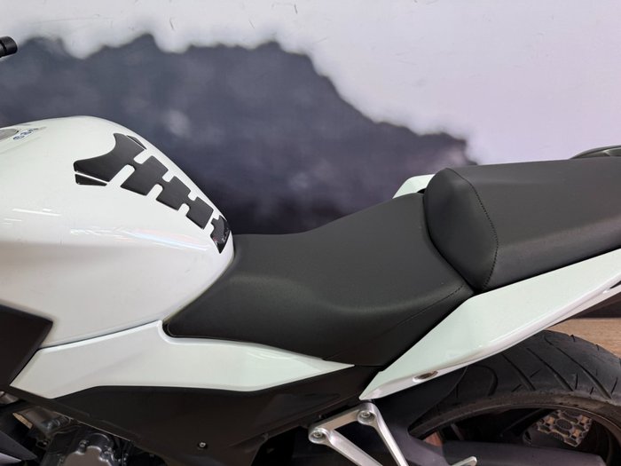 2015 Honda CB300FA (ABS) WHITE