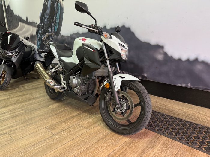 2015 Honda CB300FA (ABS) WHITE