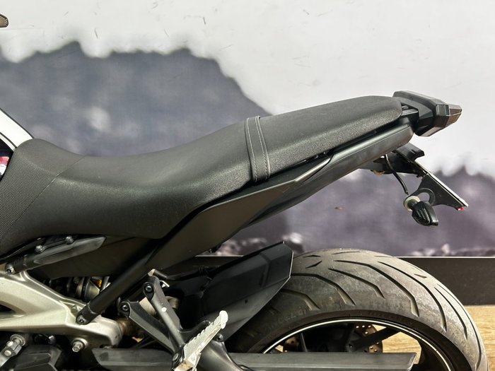 2015 Yamaha MT-09 GREY