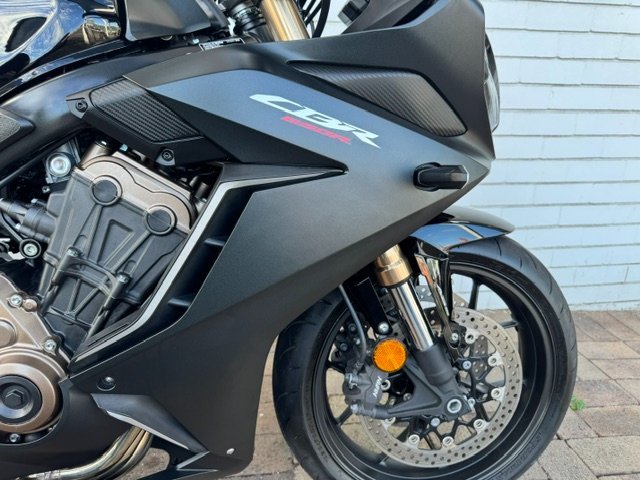 2021 Honda CBR650R BLACK