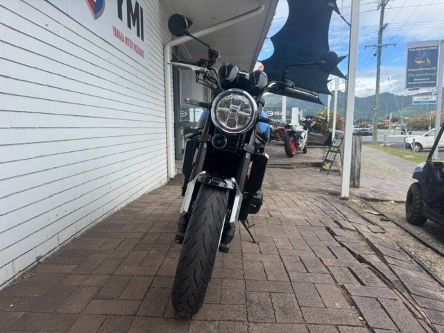 2024 Kawasaki Z900RS (ZR900C) BLACK
