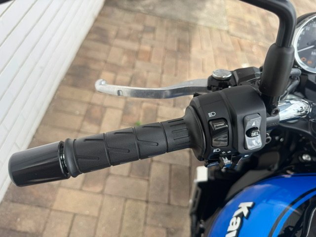 2024 Kawasaki Z900RS (ZR900C) BLACK