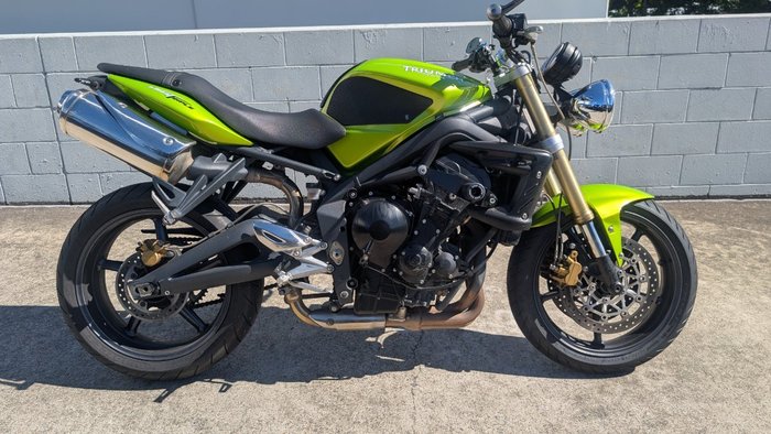 2009 Triumph STREET TRIPLE 675 Green
