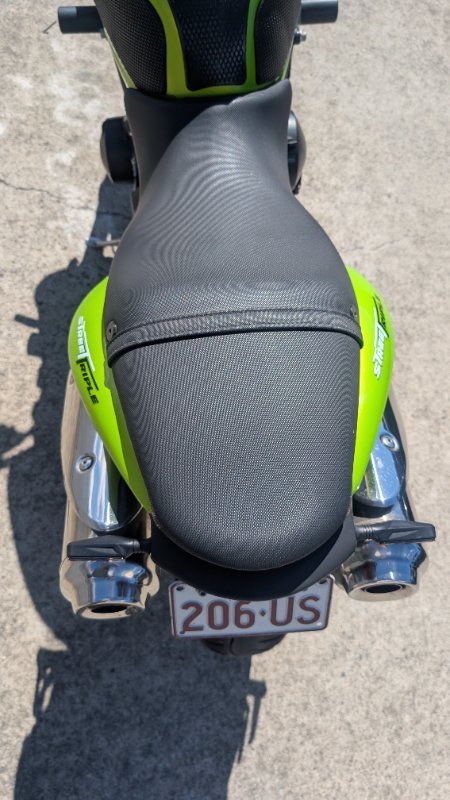 2009 Triumph STREET TRIPLE 675 Green