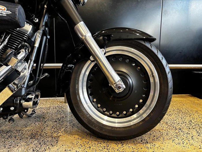 Harley-Davidson Fat Boy Lo 1584 (FLSTFB) Softail