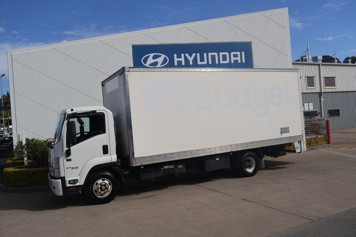 2018 ISUZU FRR 107-210