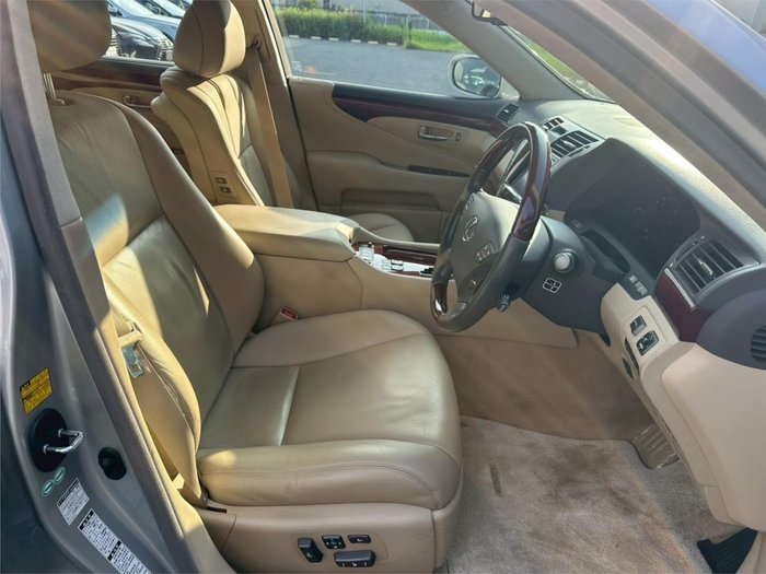 2007 Lexus LS