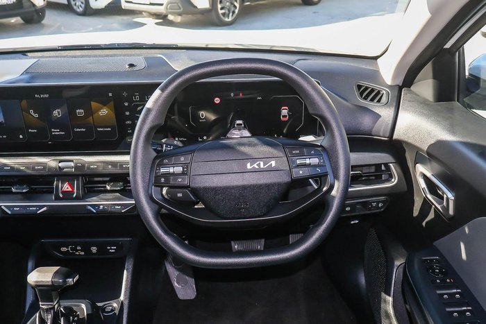 2025 Kia K4 S