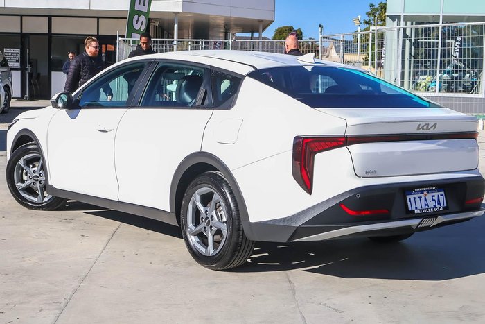 2025 Kia K4 S
