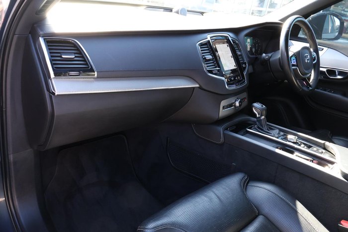2020 Volvo XC90 T6 R-Design