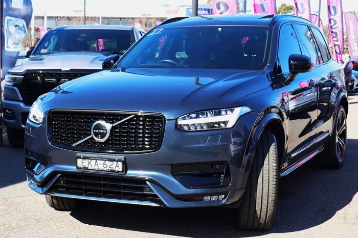 2020 Volvo XC90 T6 R-Design