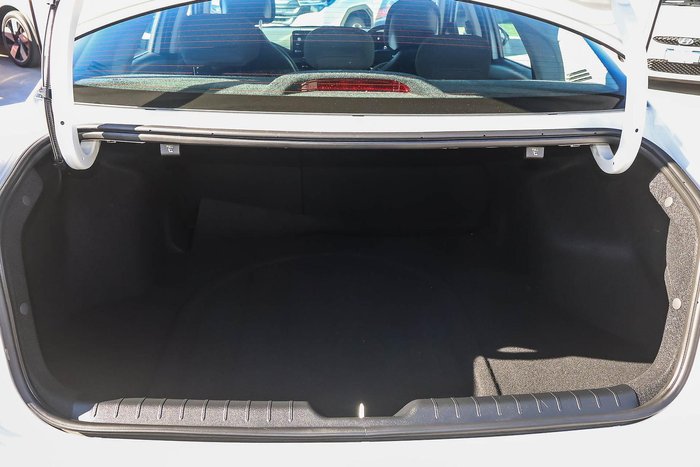 2025 Kia K4 S