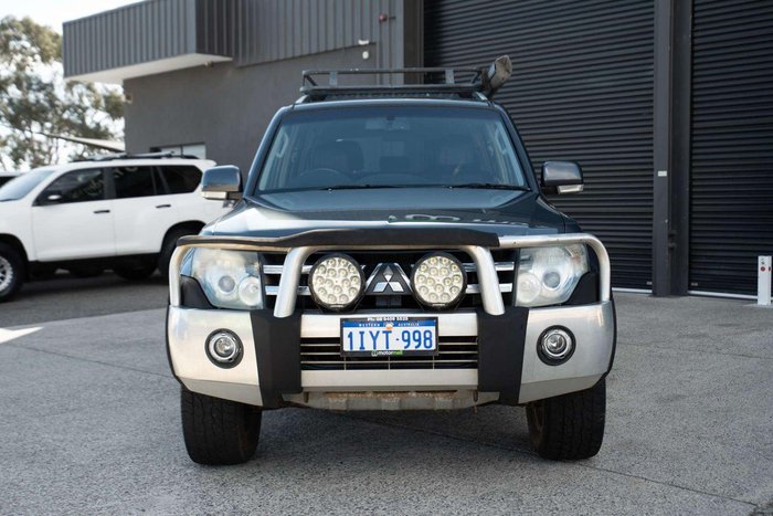 2008 Mitsubishi Pajero