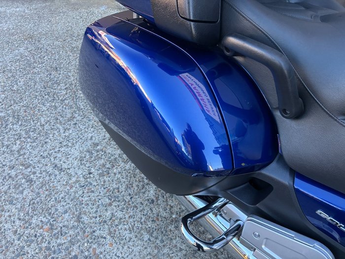 2014 Honda GL1800 GOLDWING LUXURY BLUE