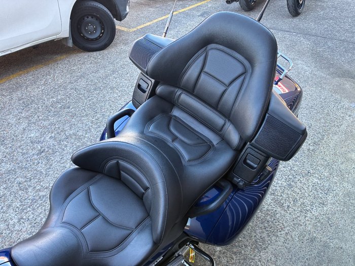2014 Honda GL1800 GOLDWING LUXURY BLUE