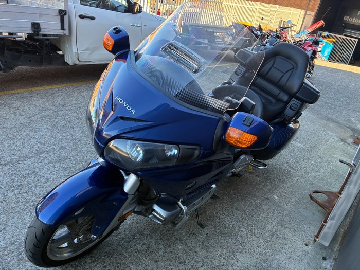 2014 Honda GL1800 GOLDWING LUXURY BLUE