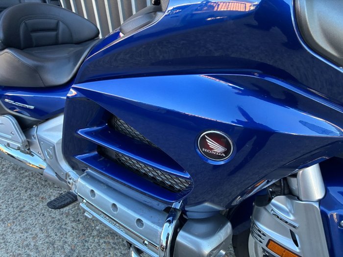 2014 Honda GL1800 GOLDWING LUXURY BLUE