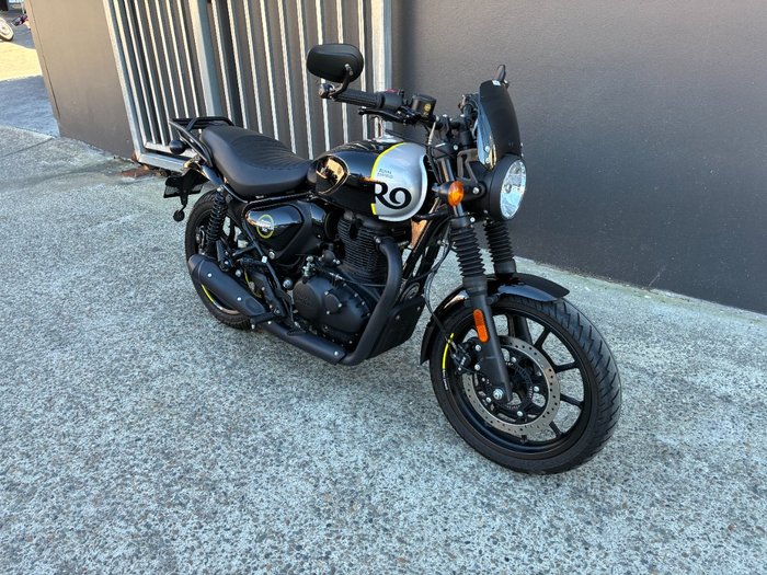 2022 Royal Enfield HUNTER 350 BLACK