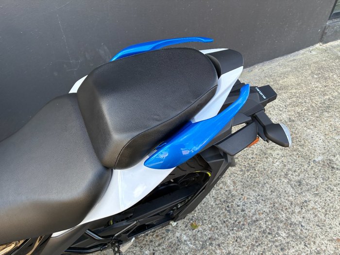 2026 Suzuki GIXXER SF WHITE
