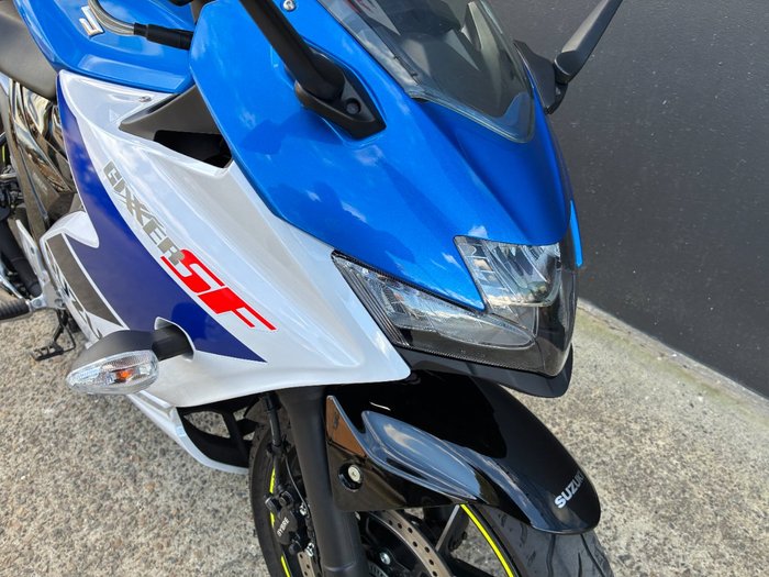 2026 Suzuki GIXXER SF WHITE