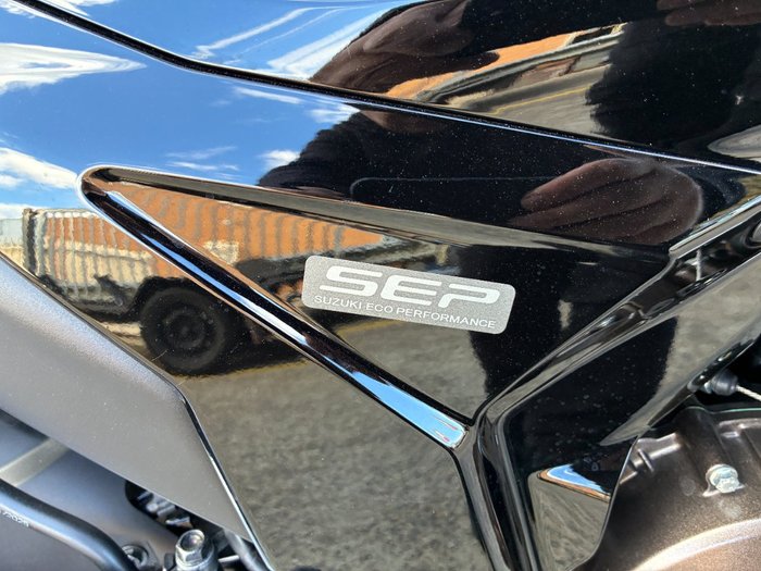 2026 Suzuki GIXXER SF WHITE
