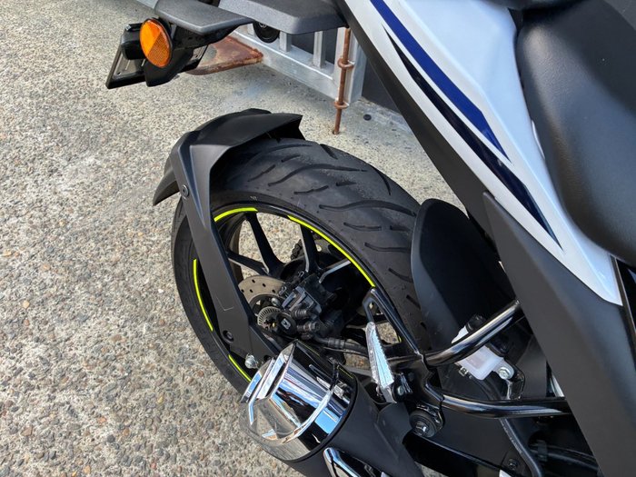 2026 Suzuki GIXXER SF WHITE