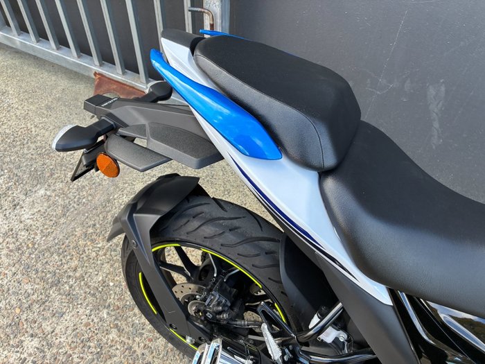 2026 Suzuki GIXXER SF WHITE