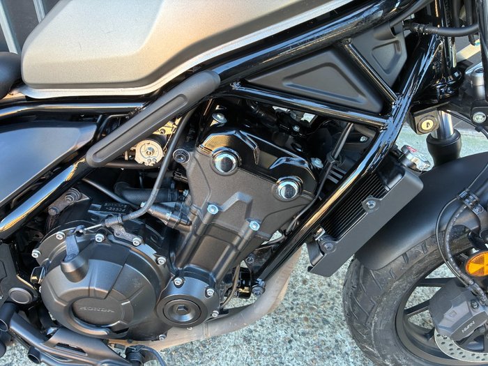 2017 Honda CMX500 SILVER
