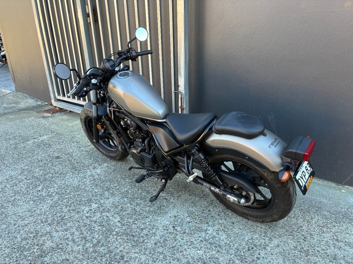 2017 Honda CMX500 SILVER