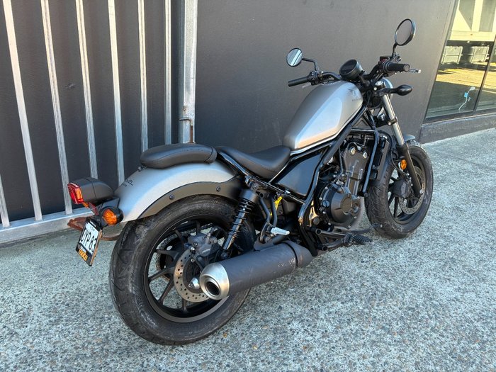 2017 Honda CMX500 SILVER