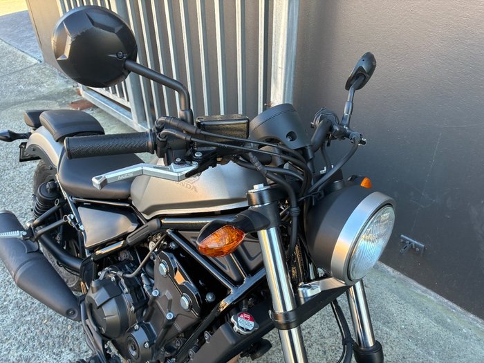2017 Honda CMX500 SILVER