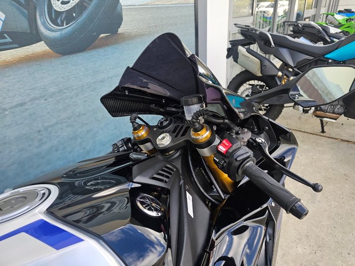 2024 Yamaha YZF-R1 M Black