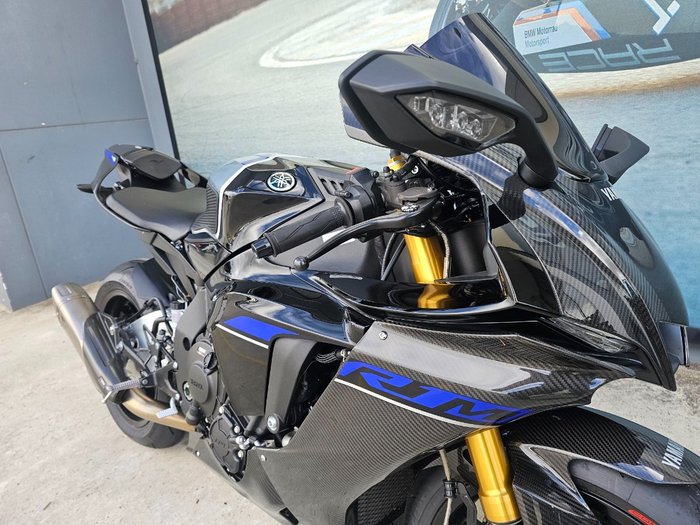 2024 Yamaha YZF-R1 M Black