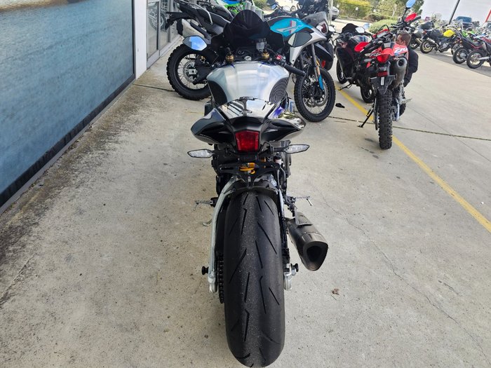 2024 Yamaha YZF-R1 M Black
