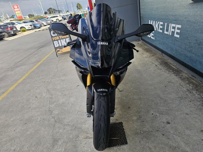 2024 Yamaha YZF-R1 M Black