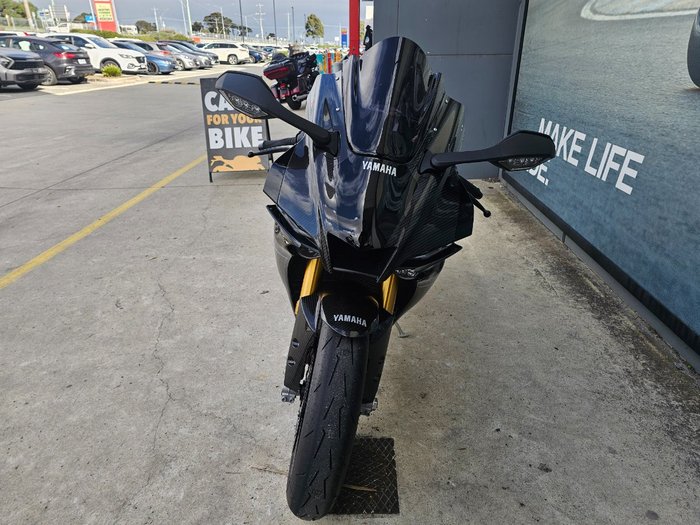 2024 Yamaha YZF-R1 M Black