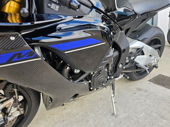 2024 Yamaha YZF-R1 M Black