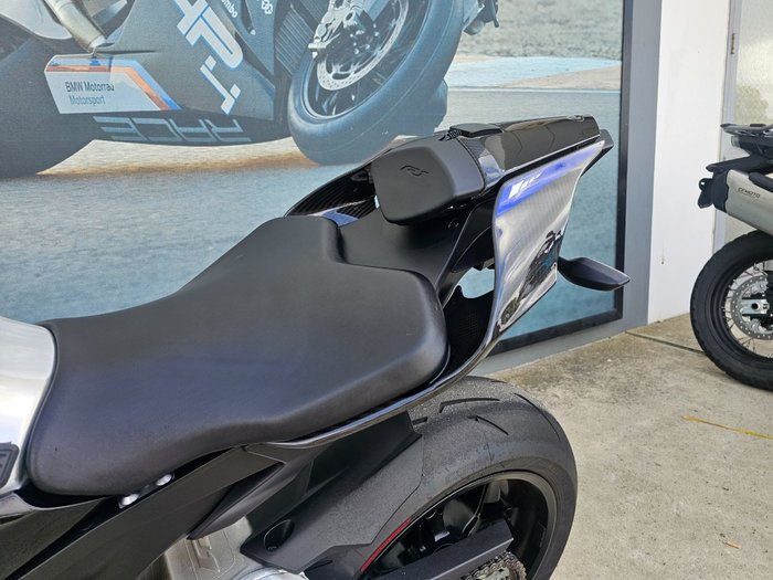 2024 Yamaha YZF-R1 M Black