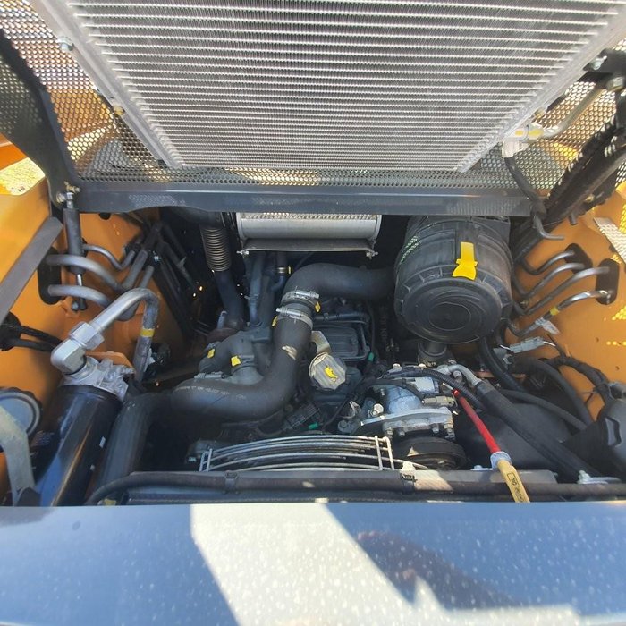 CASE Sr200b