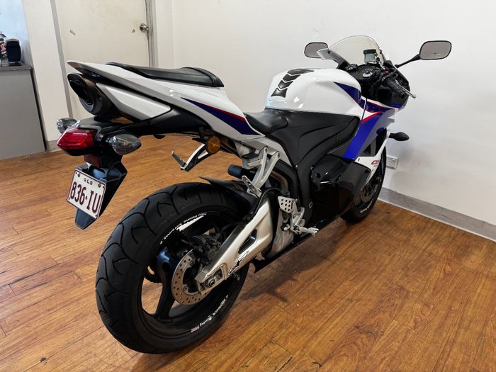 2011 Honda CBR600RR BLUE/RED