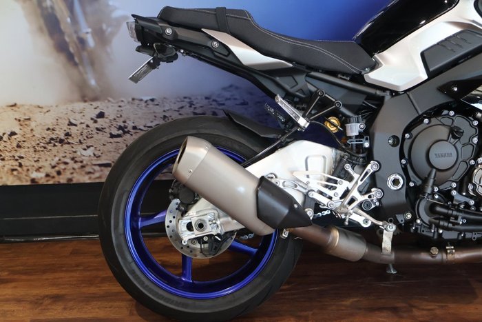 2018 Yamaha MT-10SP Silver