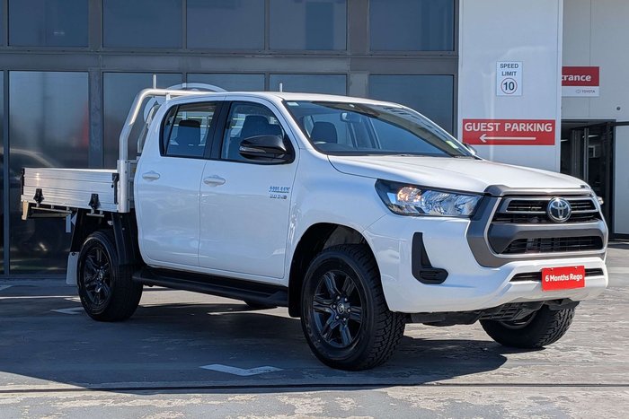 2023 Toyota Hilux SR