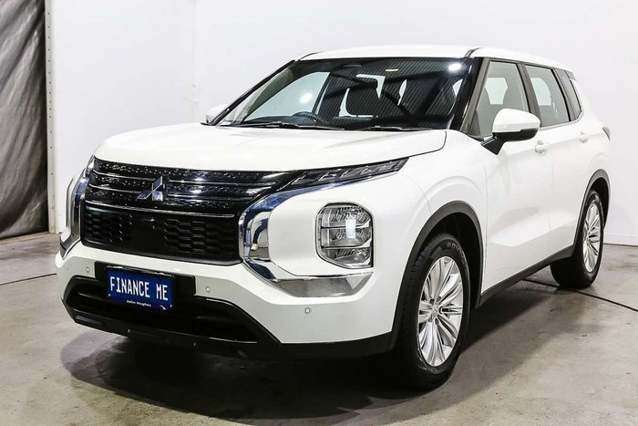2024 Mitsubishi Outlander ES