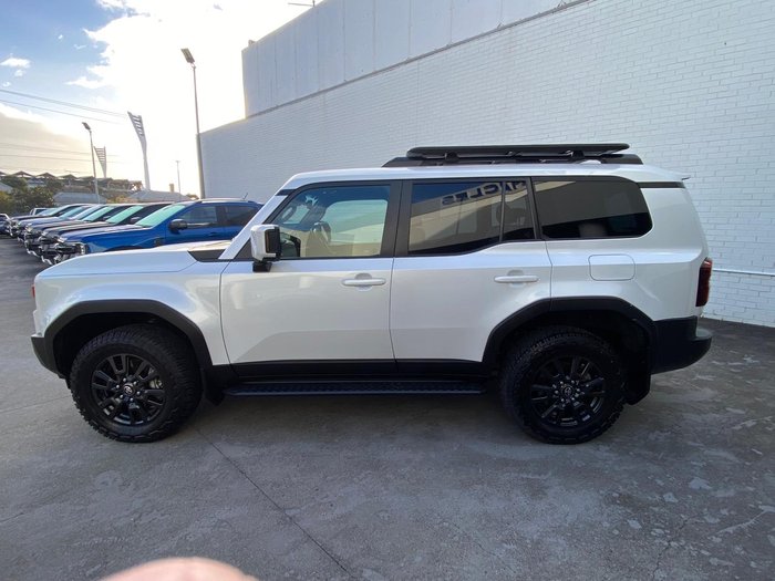 2024 Toyota Landcruiser Prado GXL