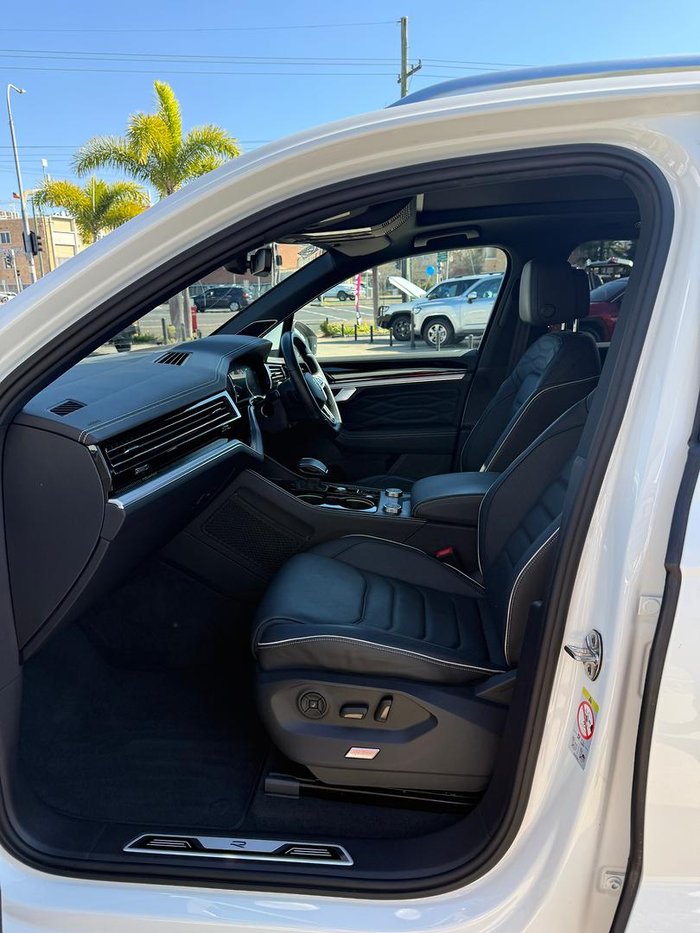 2024 Volkswagen Touareg 210TDI R-Line