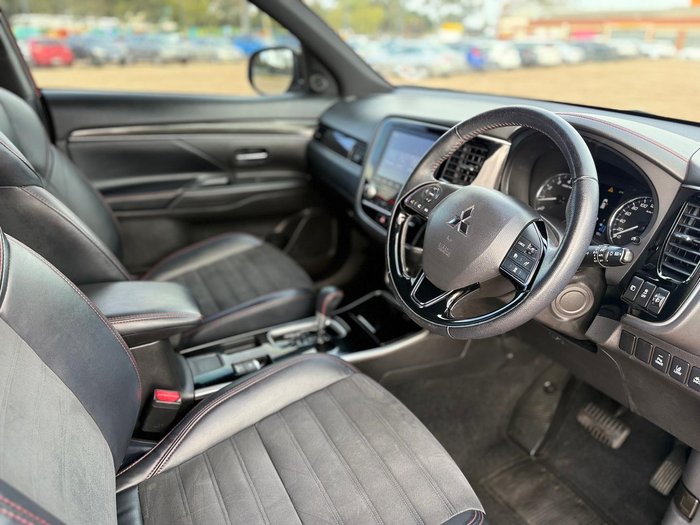 2021 Mitsubishi Outlander Black Edition