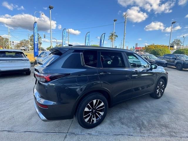 2025 Mitsubishi Outlander LS