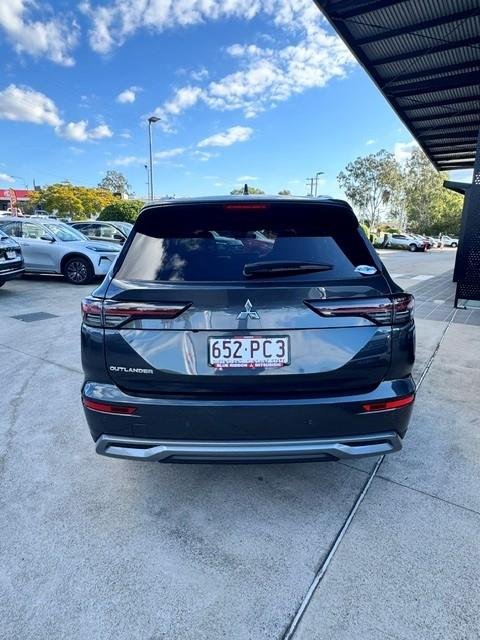 2025 Mitsubishi Outlander LS