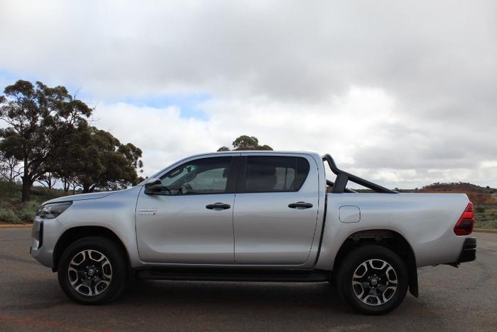 2025 Toyota Hilux